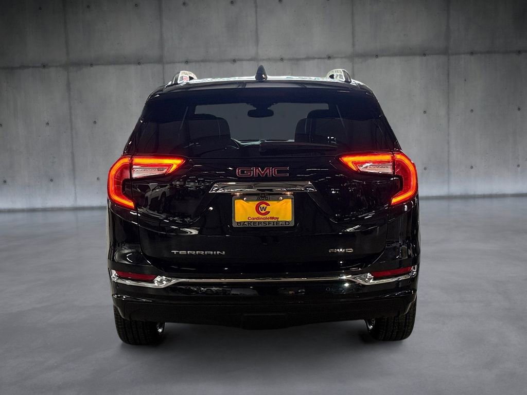 Used 2024 GMC Terrain Denali w/ Denali Premium Package image 28