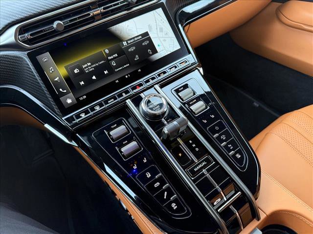 New 2026 Aston Martin V8 Vantage Convertible image 26