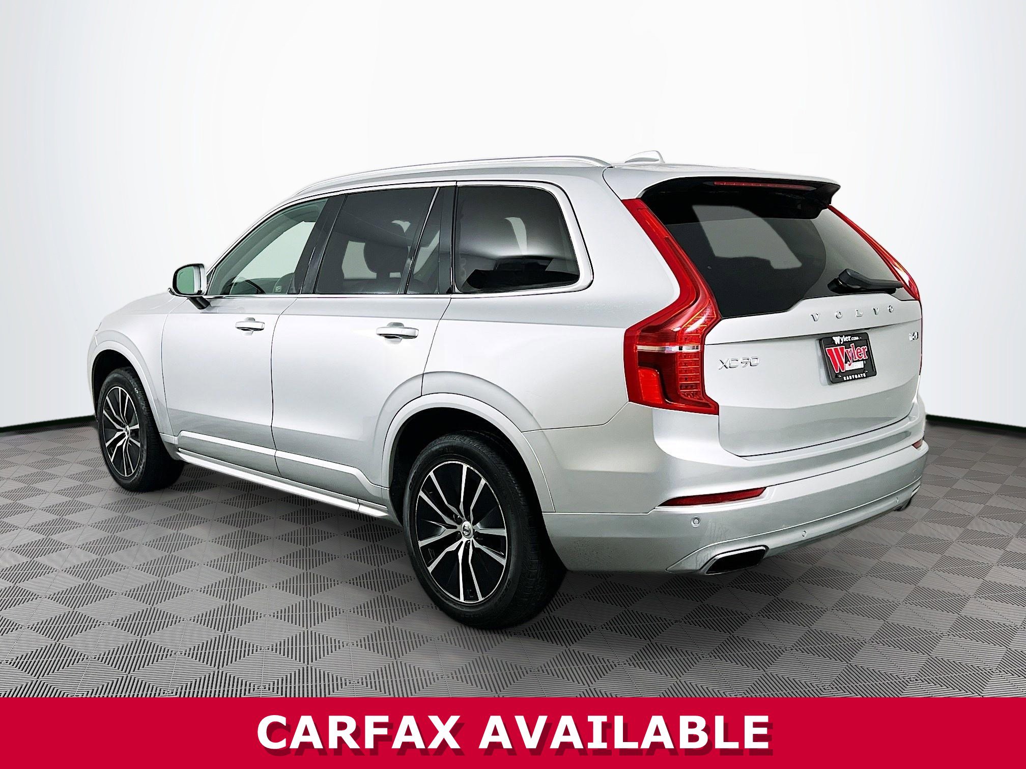 Used 2020 Volvo XC90 T6 Momentum image 30