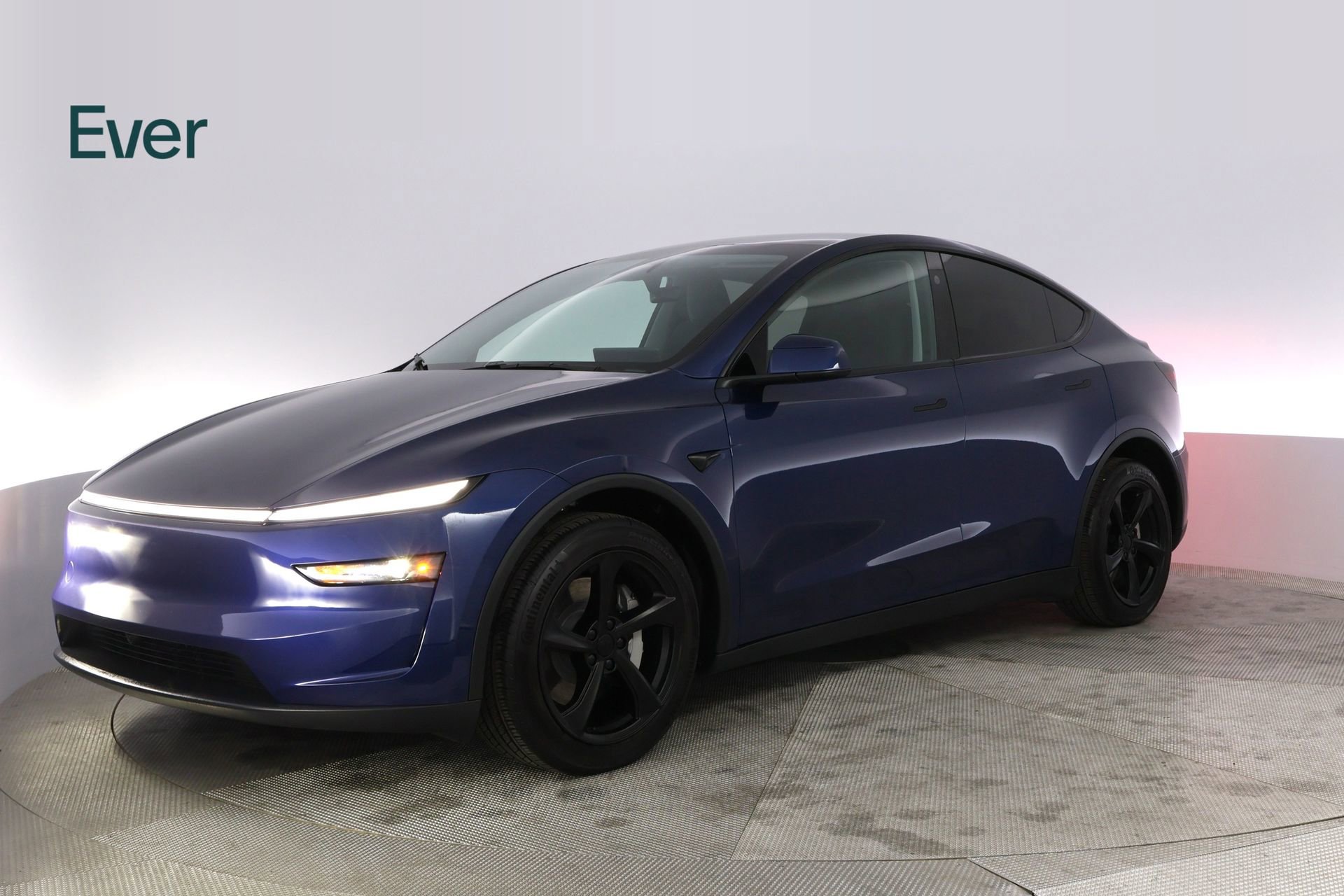 Used 2026 Tesla Model Y 2WD image 2
