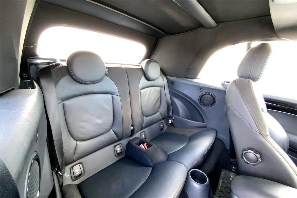 Used 2023 MINI Cooper S w/ Signature Upholstery Package FWD image 27