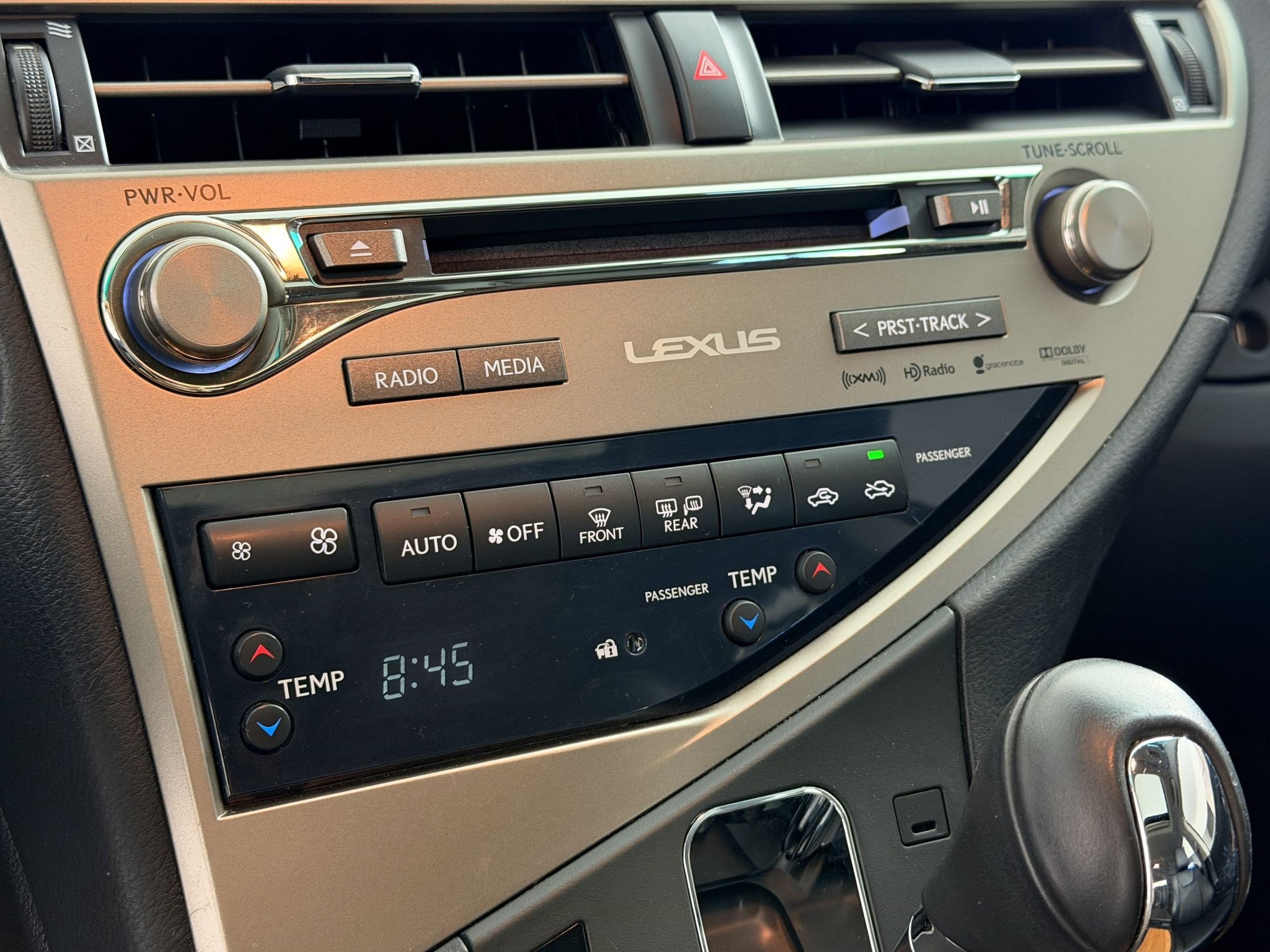 Used 2015 Lexus RX 450h AWD image 18