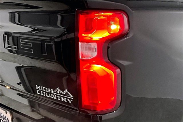 Used 2022 Chevrolet Silverado 1500 High Country w/ Max Trailering Package image 25