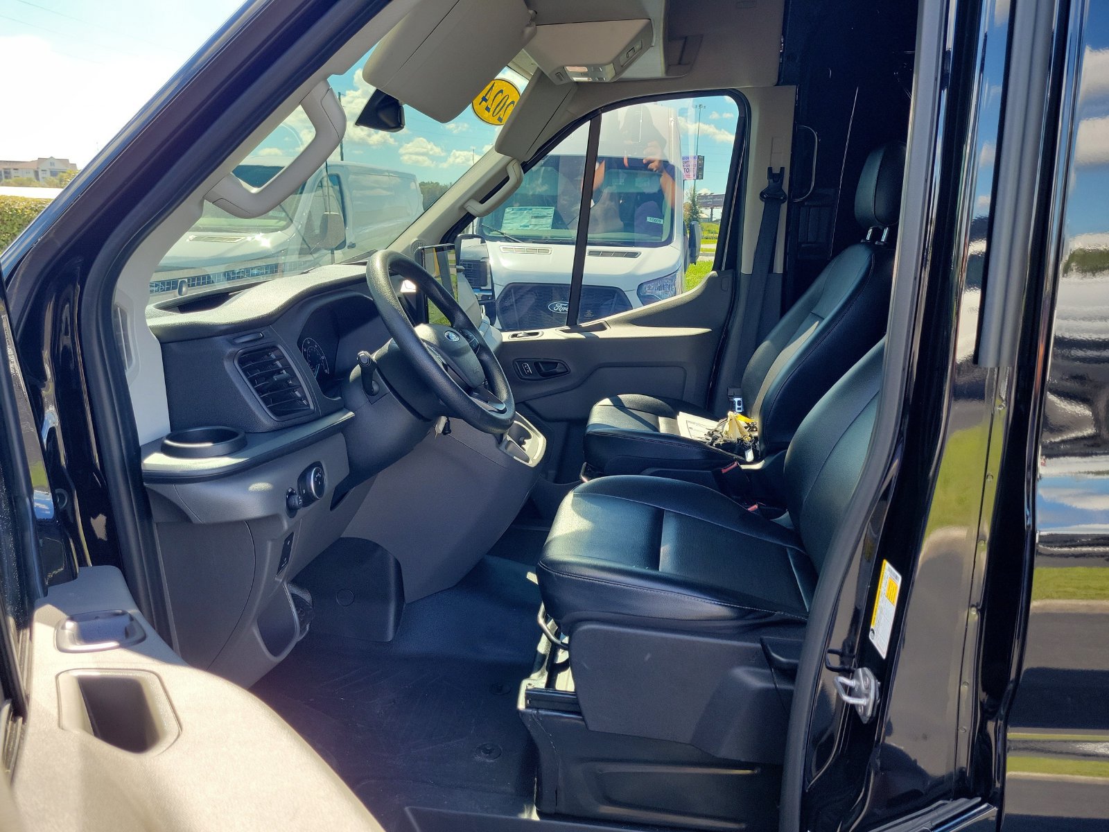 Certified 2024 Ford Transit 250 148 Medium Roof Extended AWD image 14