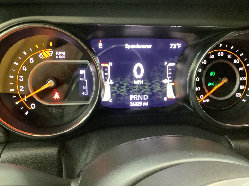 Used 2021 Jeep Wrangler Unlimited Sahara w/ Uconnect 4C Nav & Sound Group AWD/4WD image 17
