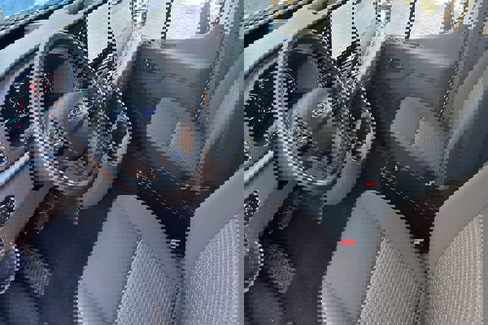 Used 2025 Ford Transit 350 XLT image 10