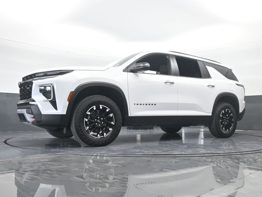 Used 2024 Chevrolet Traverse Z71 w/ Enhanced Driving Package image 71