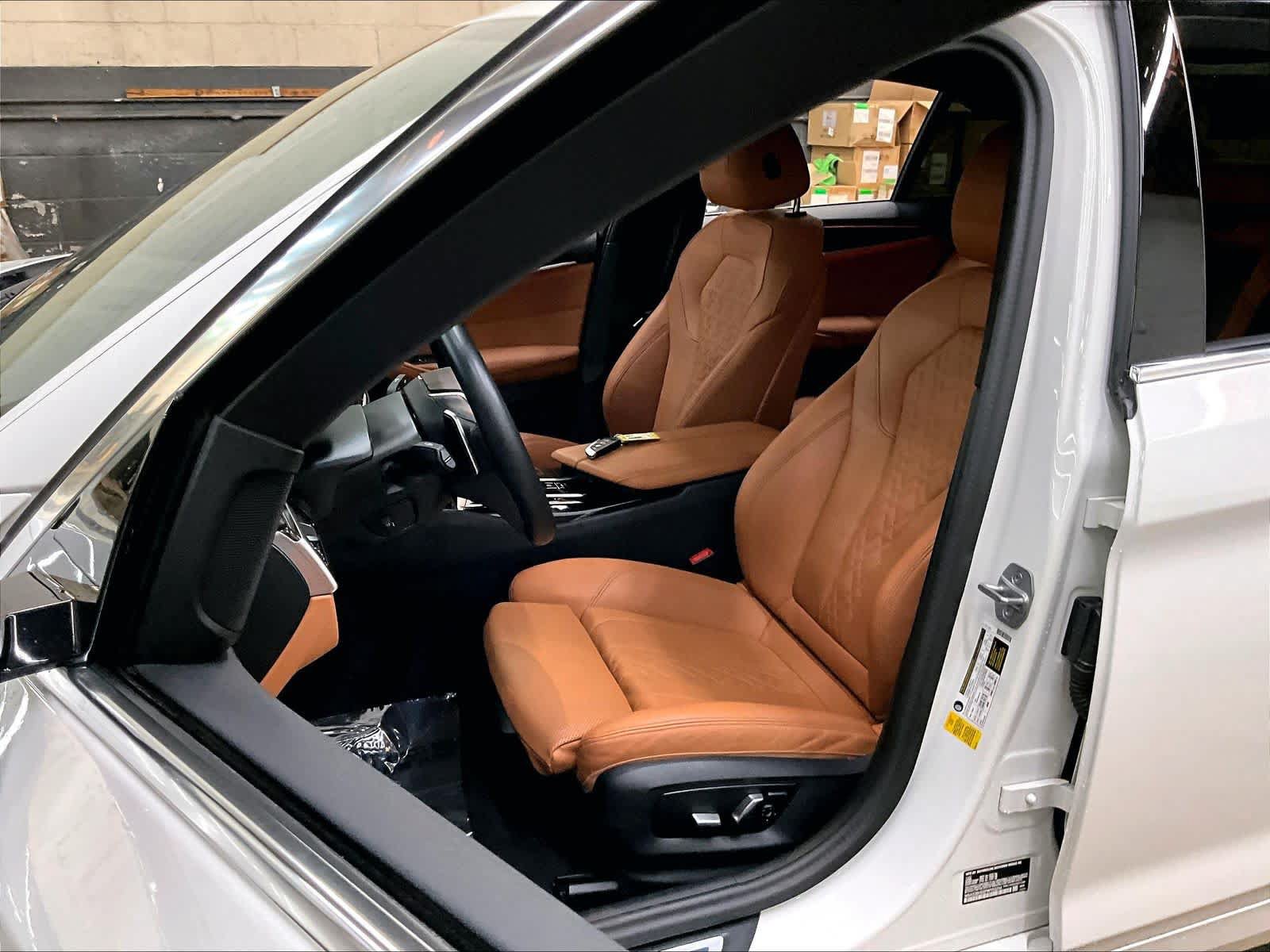 Used 2023 BMW 530i w/ Convenience Package RWD image 28