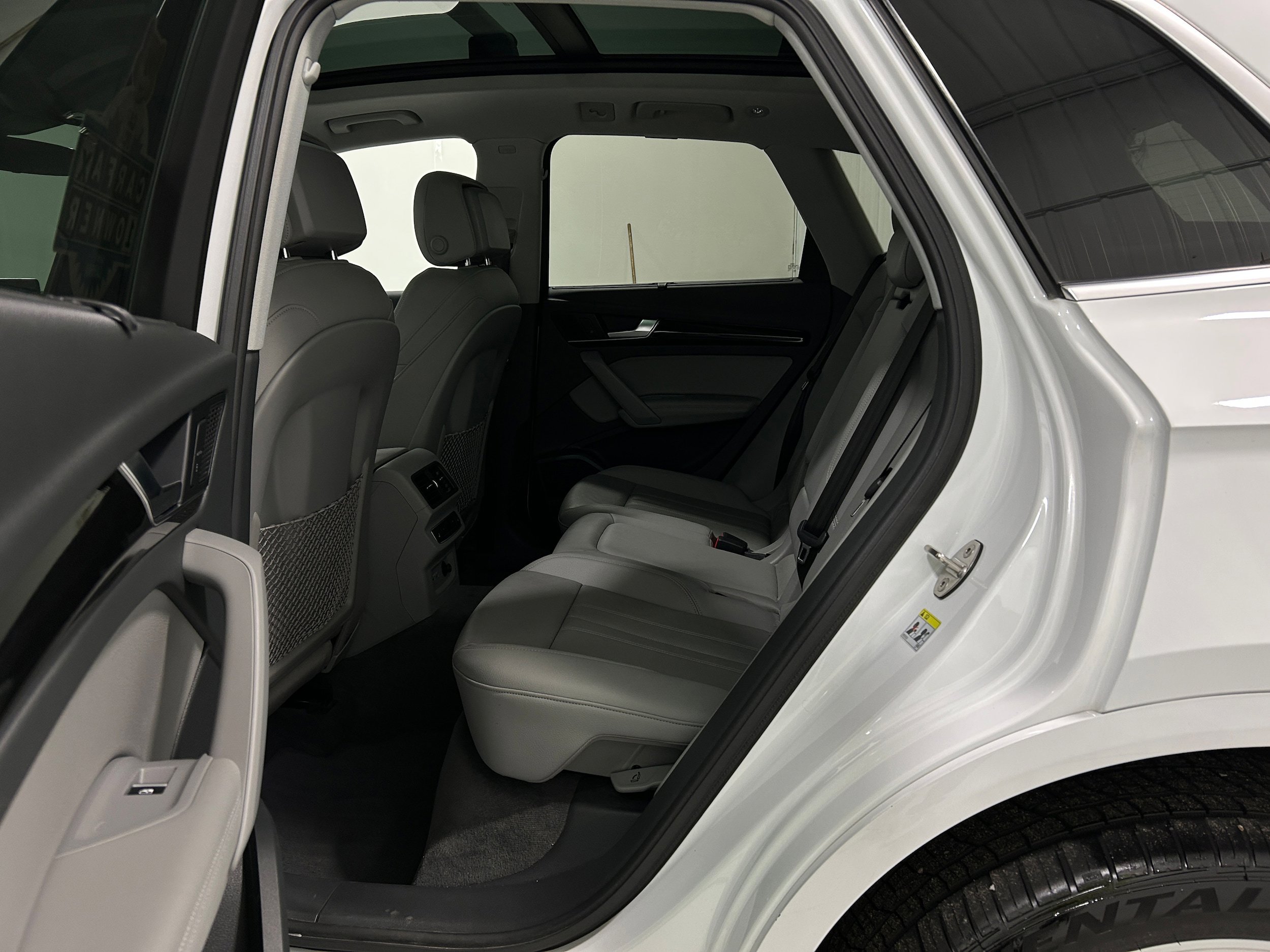 Used 2020 Audi Q5 Prestige image 30