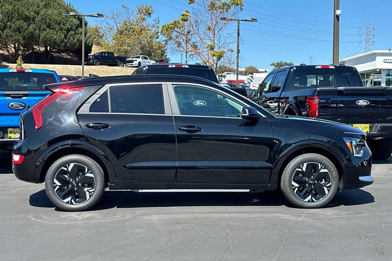 New 2026 Kia Niro Wind FWD image 3