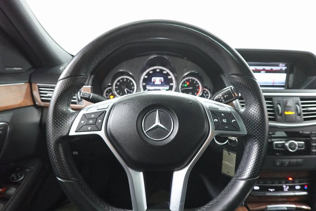 Used 2013 Mercedes-Benz E 350 4MATIC Sedan image 13