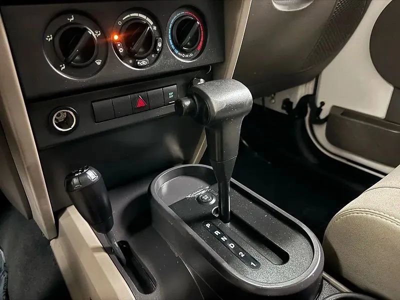 Used 2008 Jeep Wrangler X AWD/4WD image 19