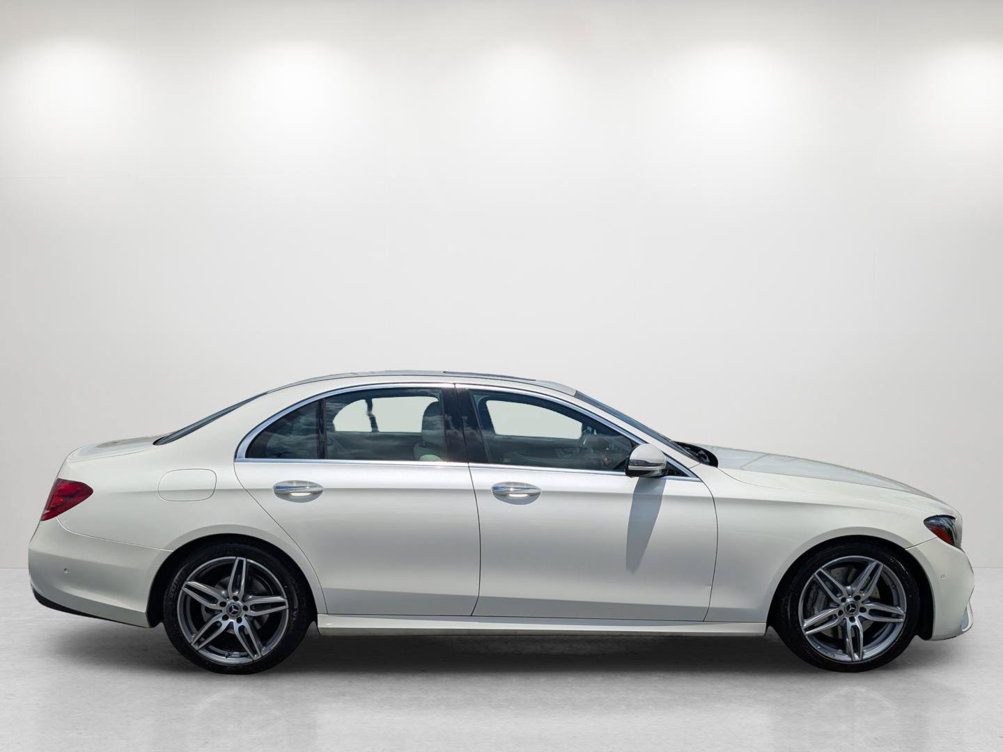 Used 2018 Mercedes-Benz E 300 w/ Premium 1 Package image 5