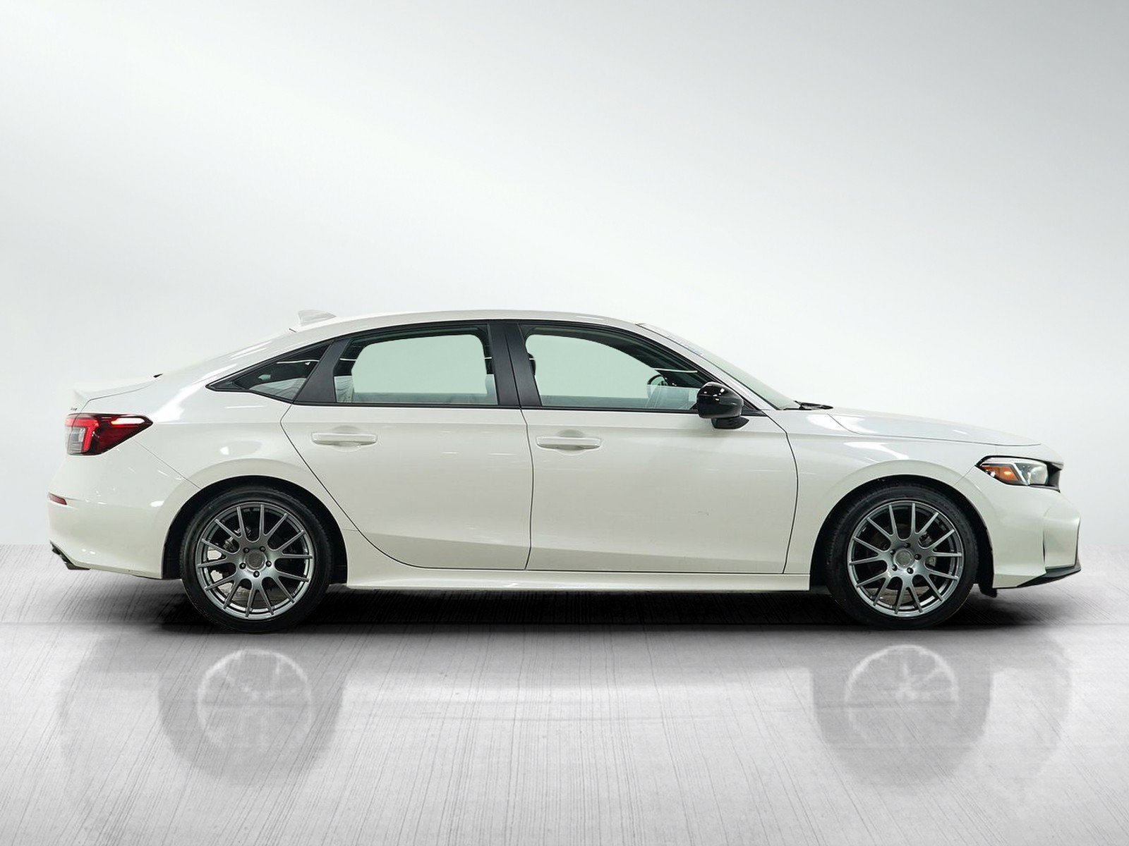 Used 2025 Honda Civic Sport image 6