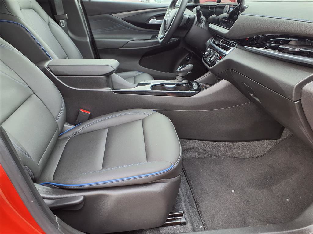 Used 2024 Buick Envista Sport Touring w/ Convenience II Package image 12