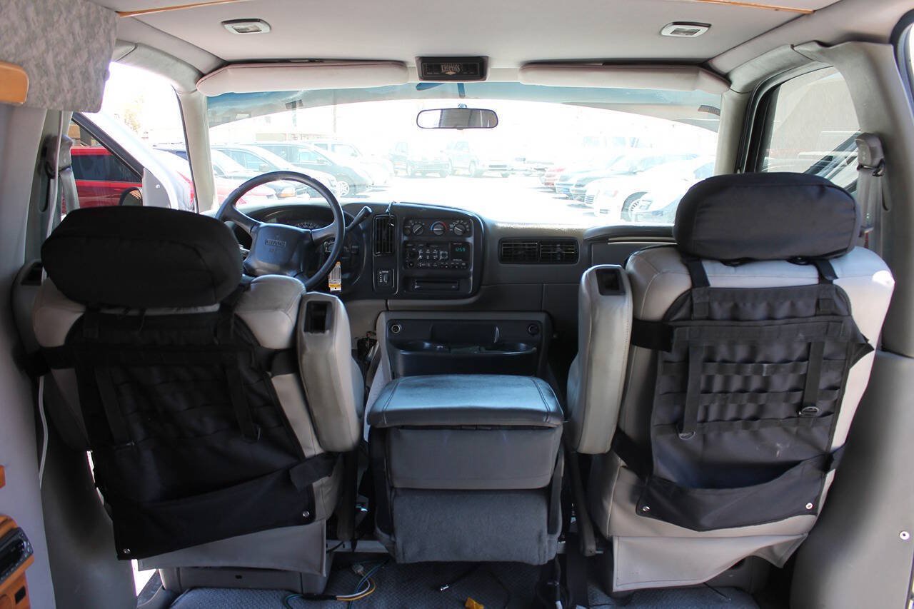 Used 2000 GMC Savana 1500 w/ Marketing Option Pkg 1SE RWD image 28