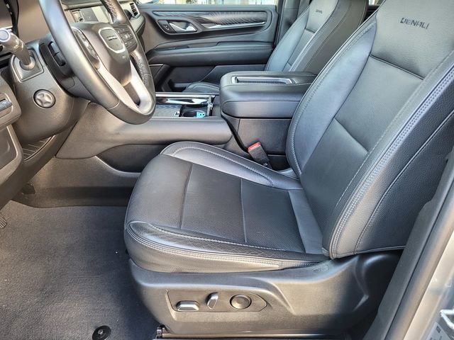 Used 2023 GMC Yukon Denali image 17