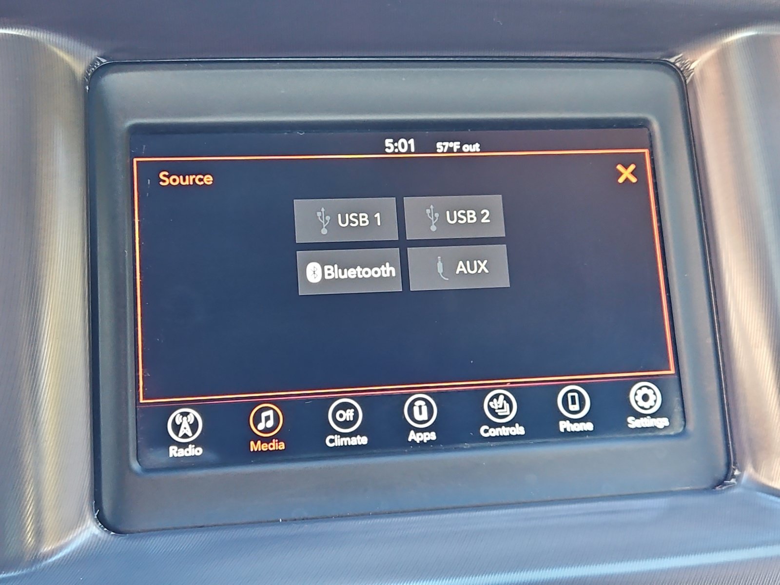 Used 2020 Dodge Charger SXT w/ Leather Interior Group RWD image 20