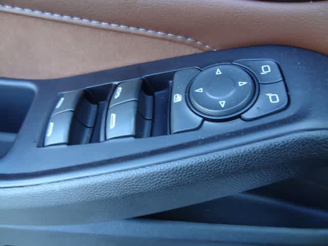 Used 2019 Chevrolet Traverse High Country w/ LPO, Cargo Package AWD/4WD image 23