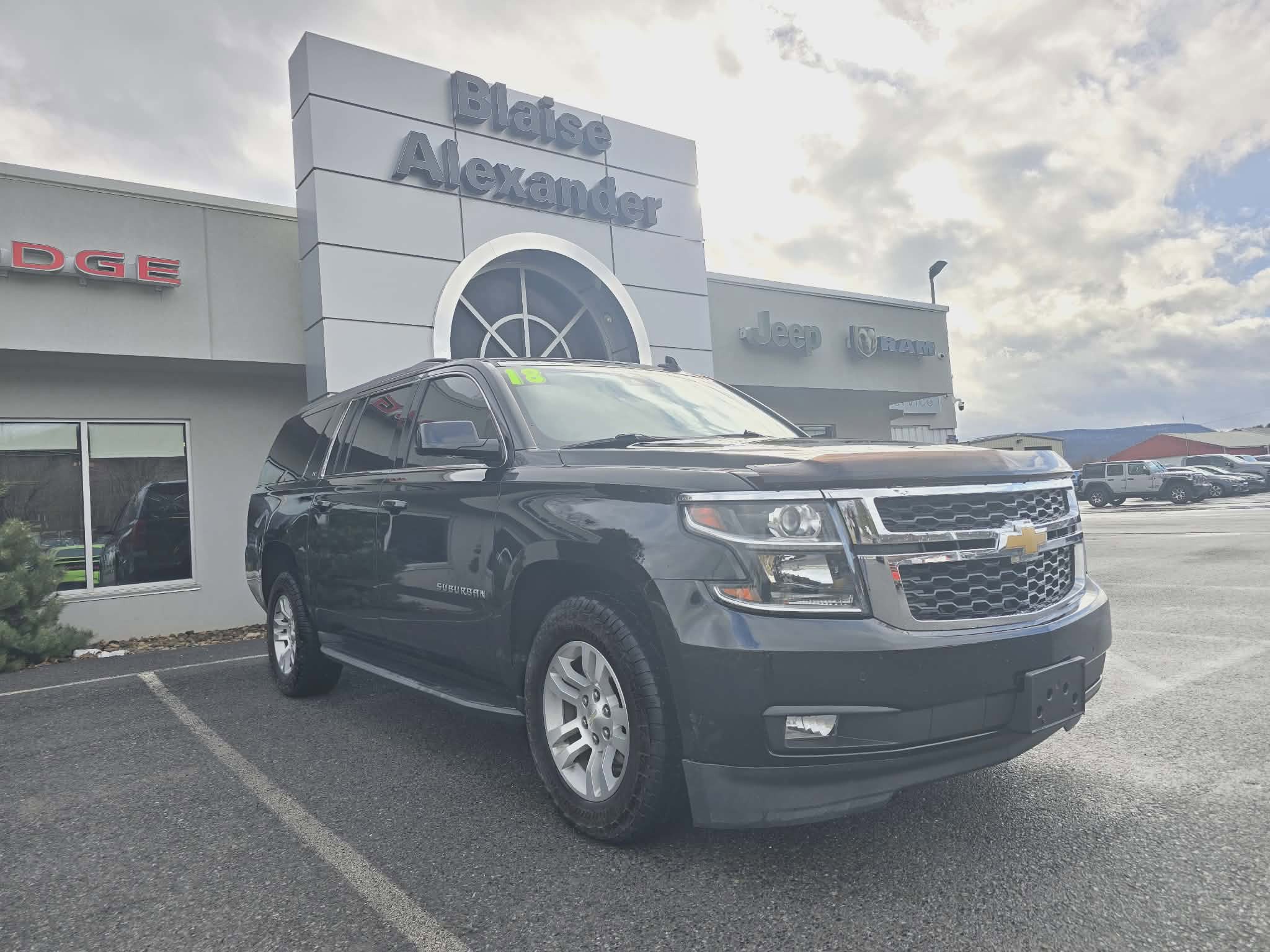 Used 2018 Chevrolet Suburban LT w/ Luxury Package image 1