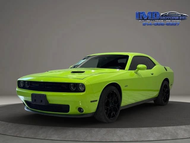 Used 2015 Dodge Challenger R/T Plus RWD image 2