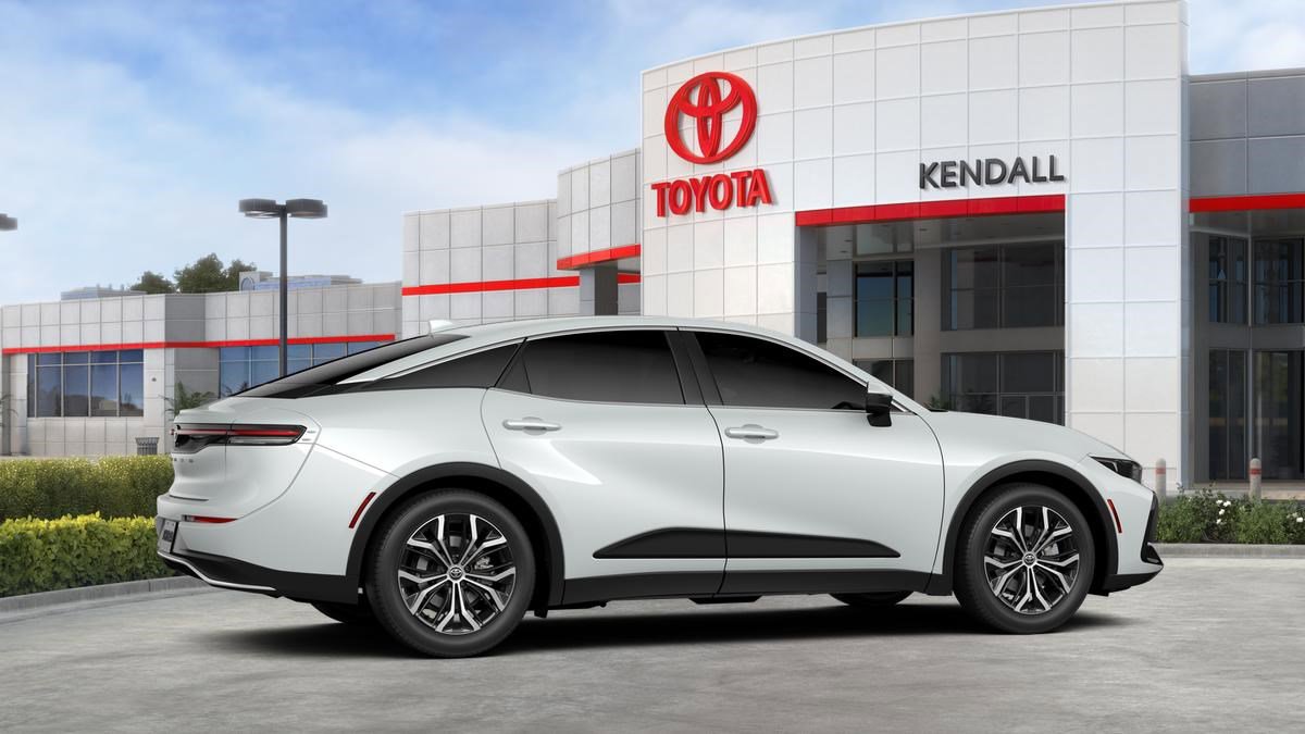 New 2026 Toyota Crown XLE AWD/4WD image 33