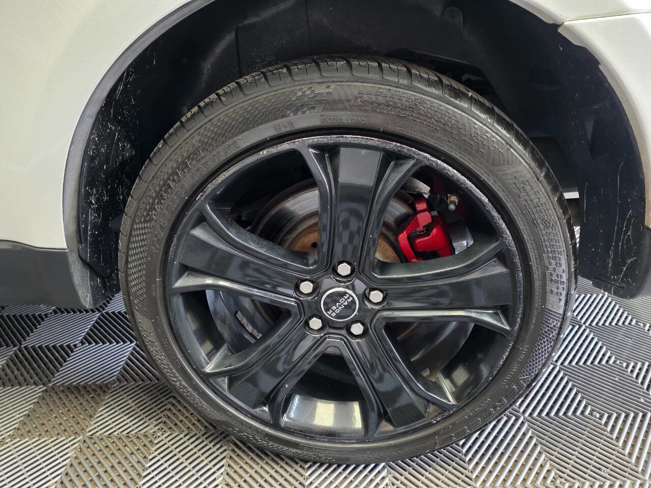 Used 2012 Land Rover Range Rover Sport HSE LUX image 38