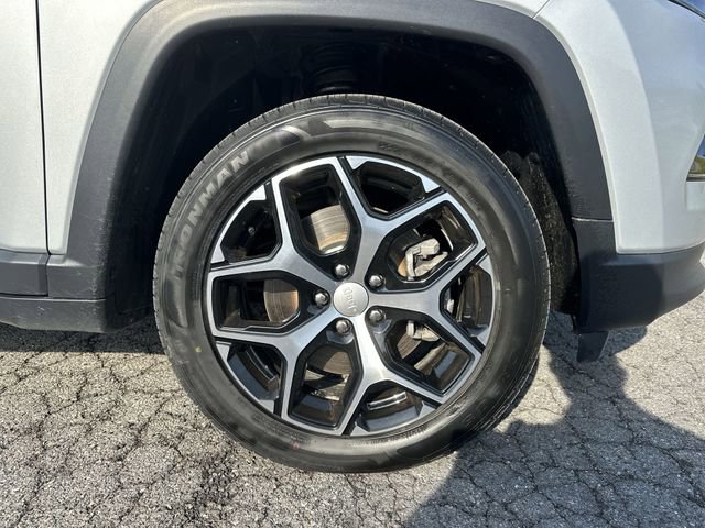 Used 2024 Jeep Compass Limited image 20