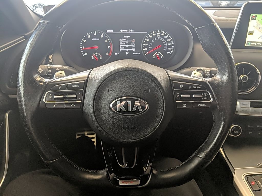 Used 2018 Kia Stinger GT2 image 17
