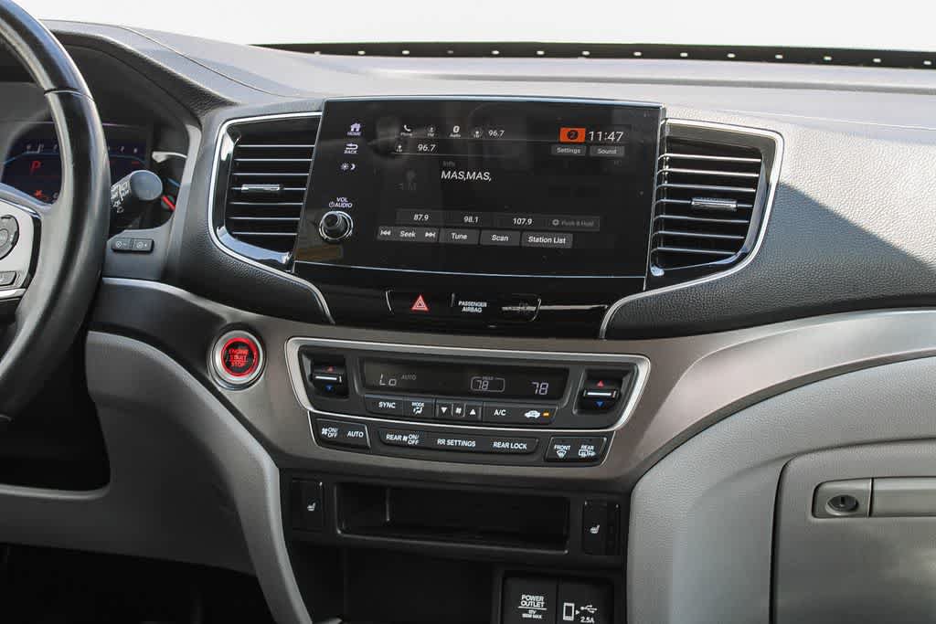 Used 2021 Honda Pilot Special Edition image 12