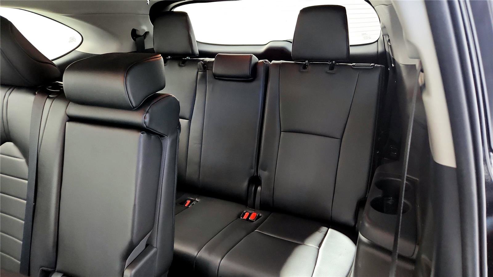 Certified 2024 Toyota Highlander XLE image 22