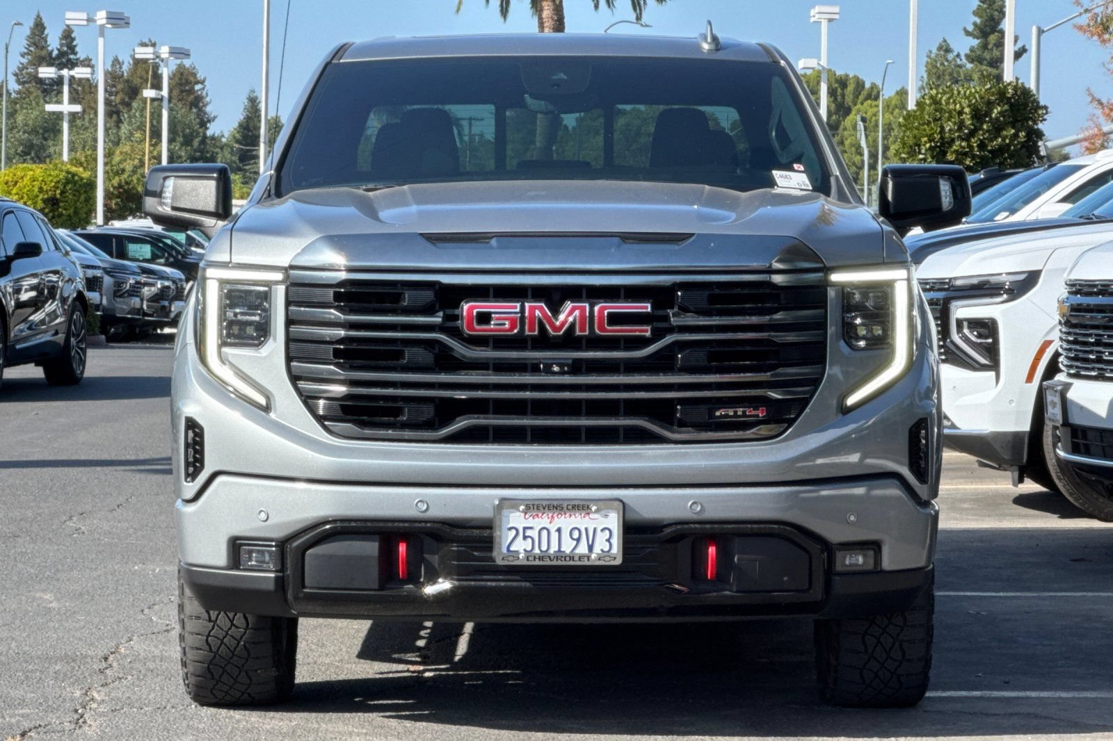 Used 2023 GMC Sierra 1500 AT4 w/ AT4 Premium Package AWD/4WD image 10