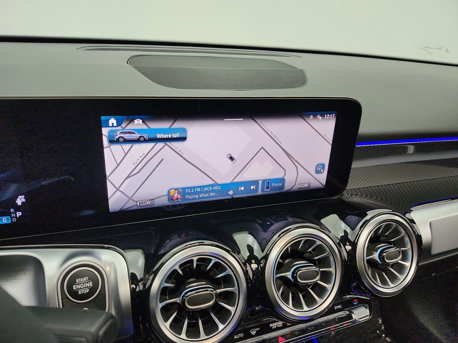 Used 2025 Mercedes-Benz GLB 35 AMG 4MATIC image 14