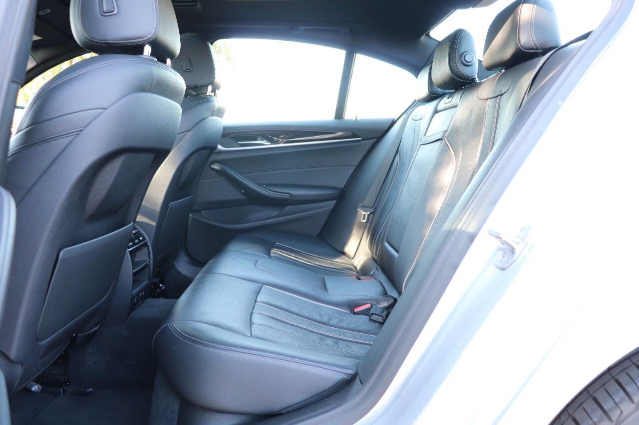 Used 2017 BMW 530i RWD image 31