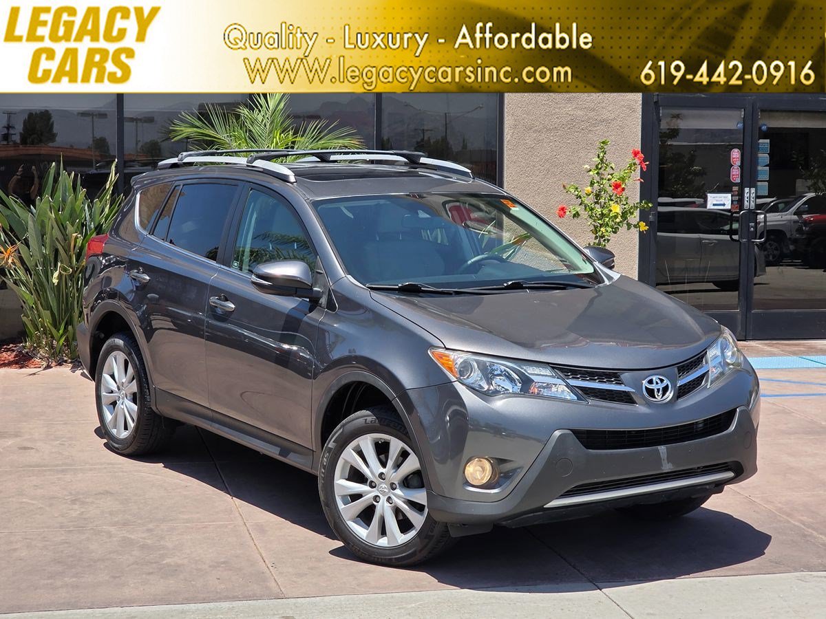 Used 2015 Toyota RAV4 Limited w/ Technology Package FWD image 1