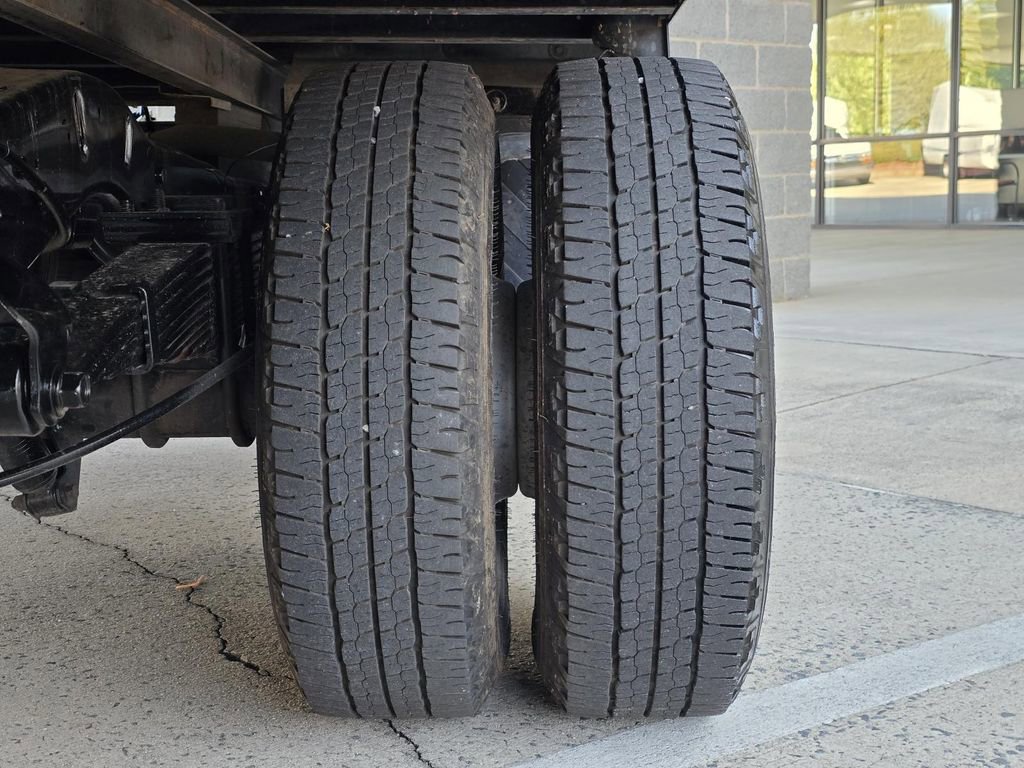 Used 2021 Ford E-450 and Econoline 450 Super Duty w/ Power Windows & Locks Group image 12