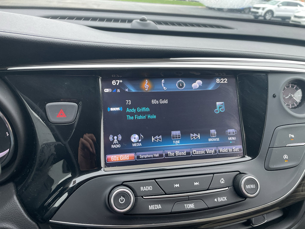 Used 2020 Buick Envision Essence FWD image 19