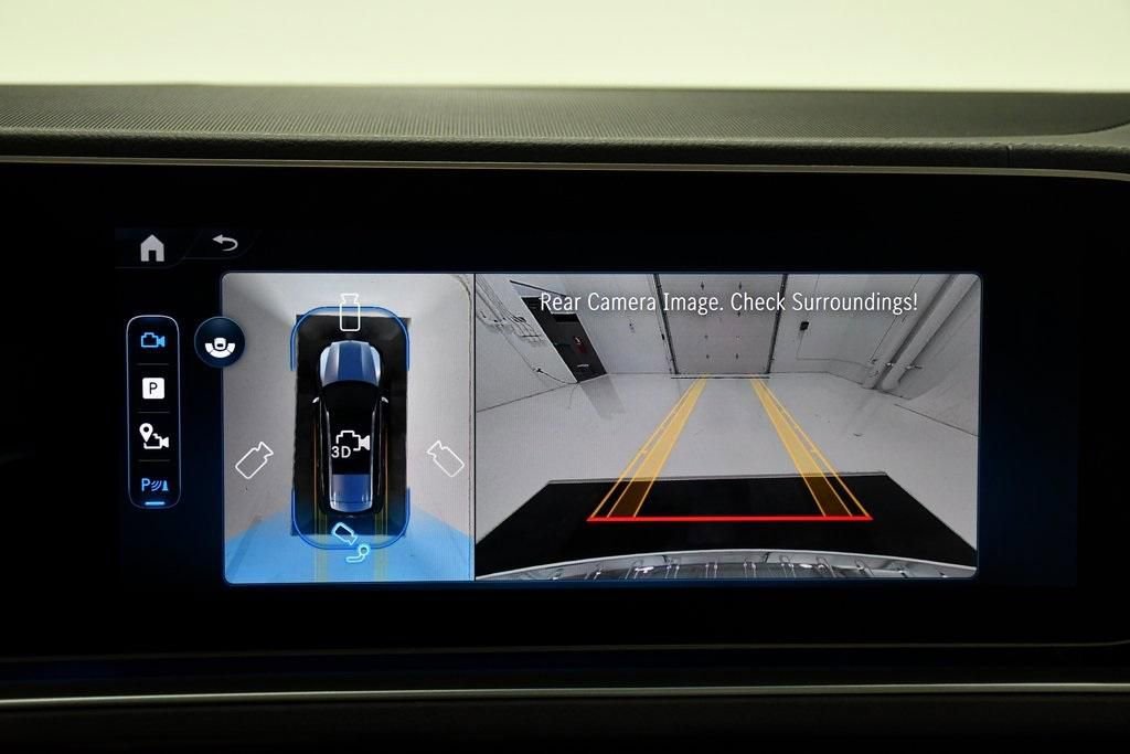 Used 2025 Mercedes-Benz GLS 450 4MATIC image 8