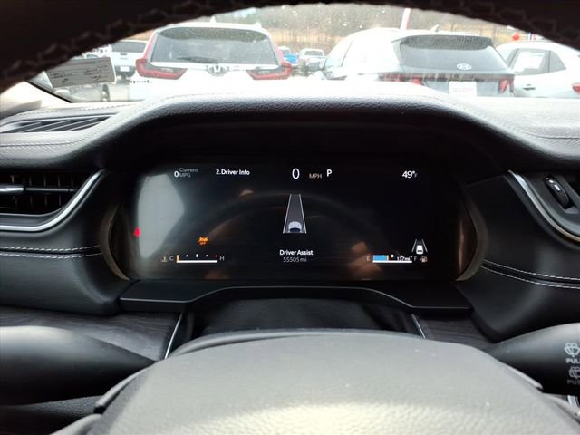 Used 2024 Jeep Grand Cherokee L Limited w/ Luxury Tech Group II image 16