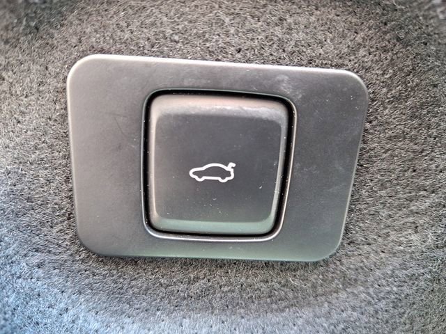 Used 2018 Lincoln MKZ Select w/ Select Plus Package FWD image 31