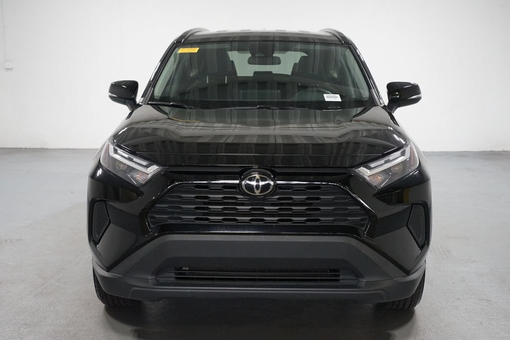 Certified 2025 Toyota RAV4 XLE FWD image 2