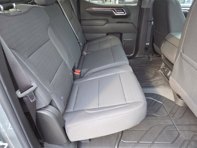 New 2026 Chevrolet Silverado 1500 LT w/ LPO, Liner Protection Package AWD/4WD image 18