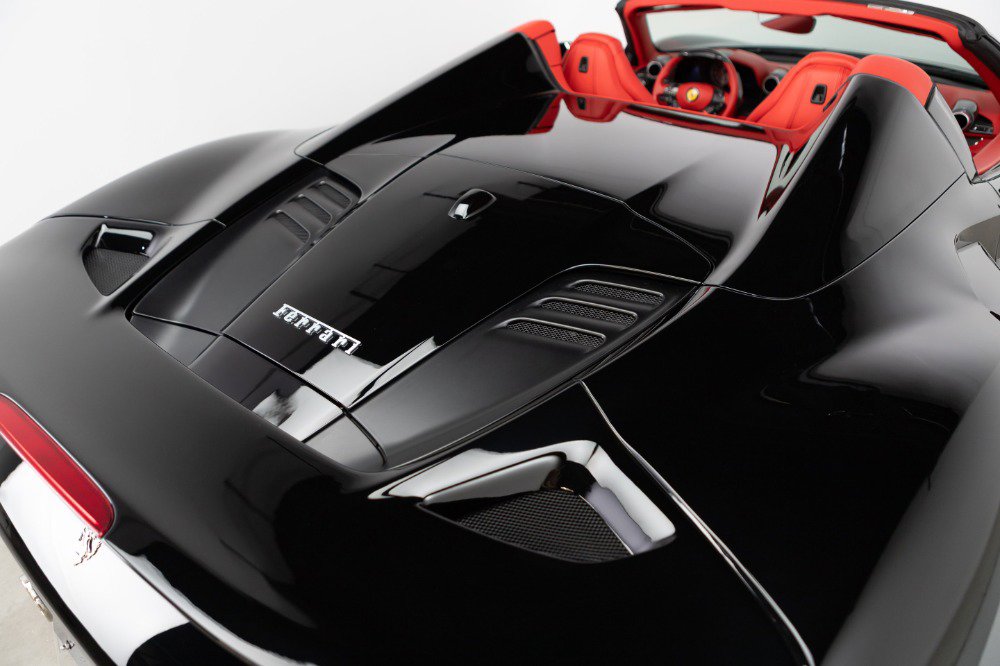 Certified 2021 Ferrari F8 Tributo image 39