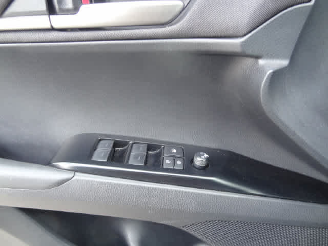 Used 2025 Toyota Camry LE FWD image 13