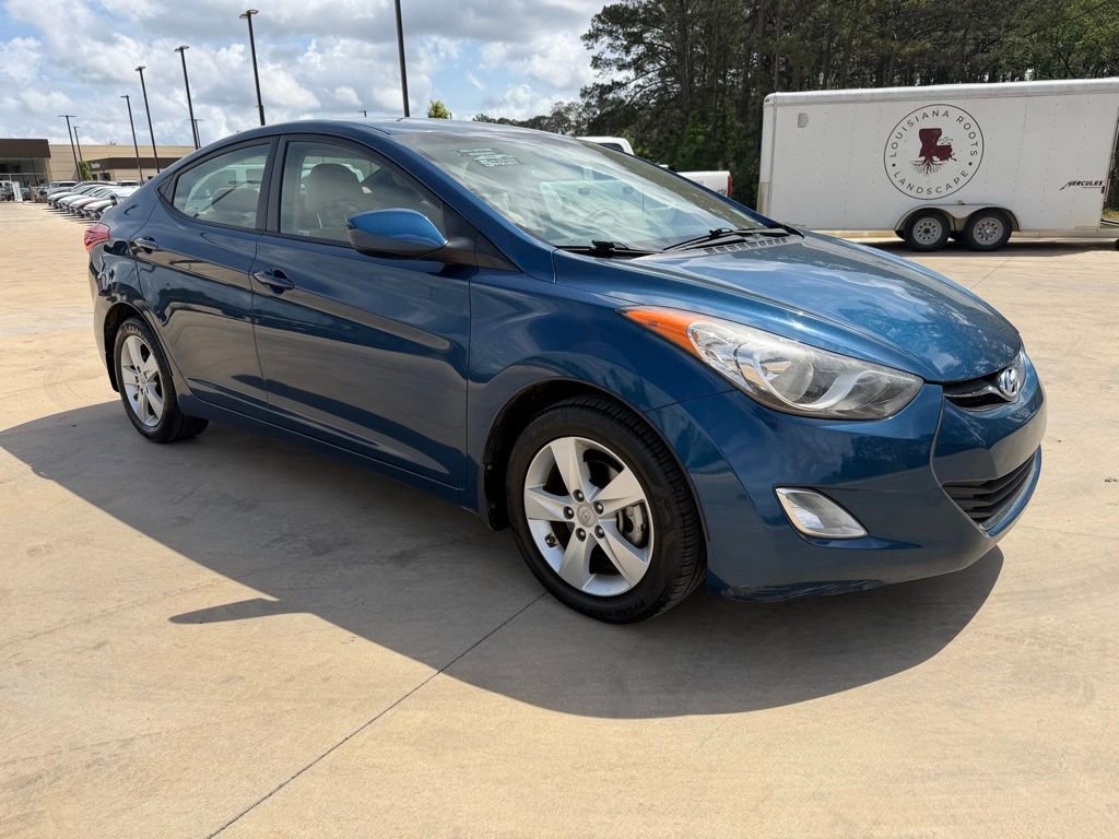 Used 2013 Hyundai Elantra GLS w/ Preferred Pkg image 7
