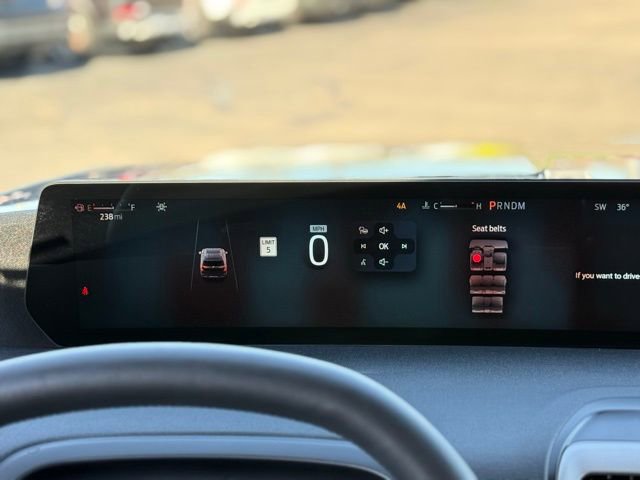 Used 2025 Ford Expedition Active image 11