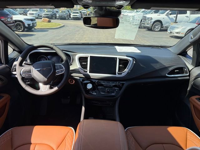 New 2026 Chrysler Pacifica Pinnacle image 27