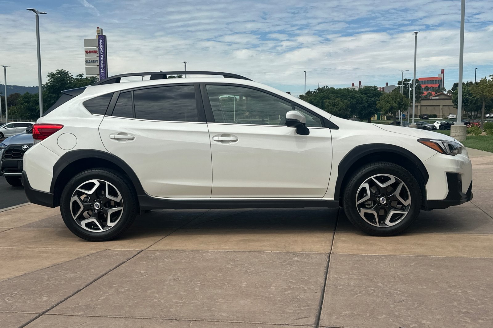 Used 2018 Subaru Crosstrek 2.0i Limited AWD/4WD image 3