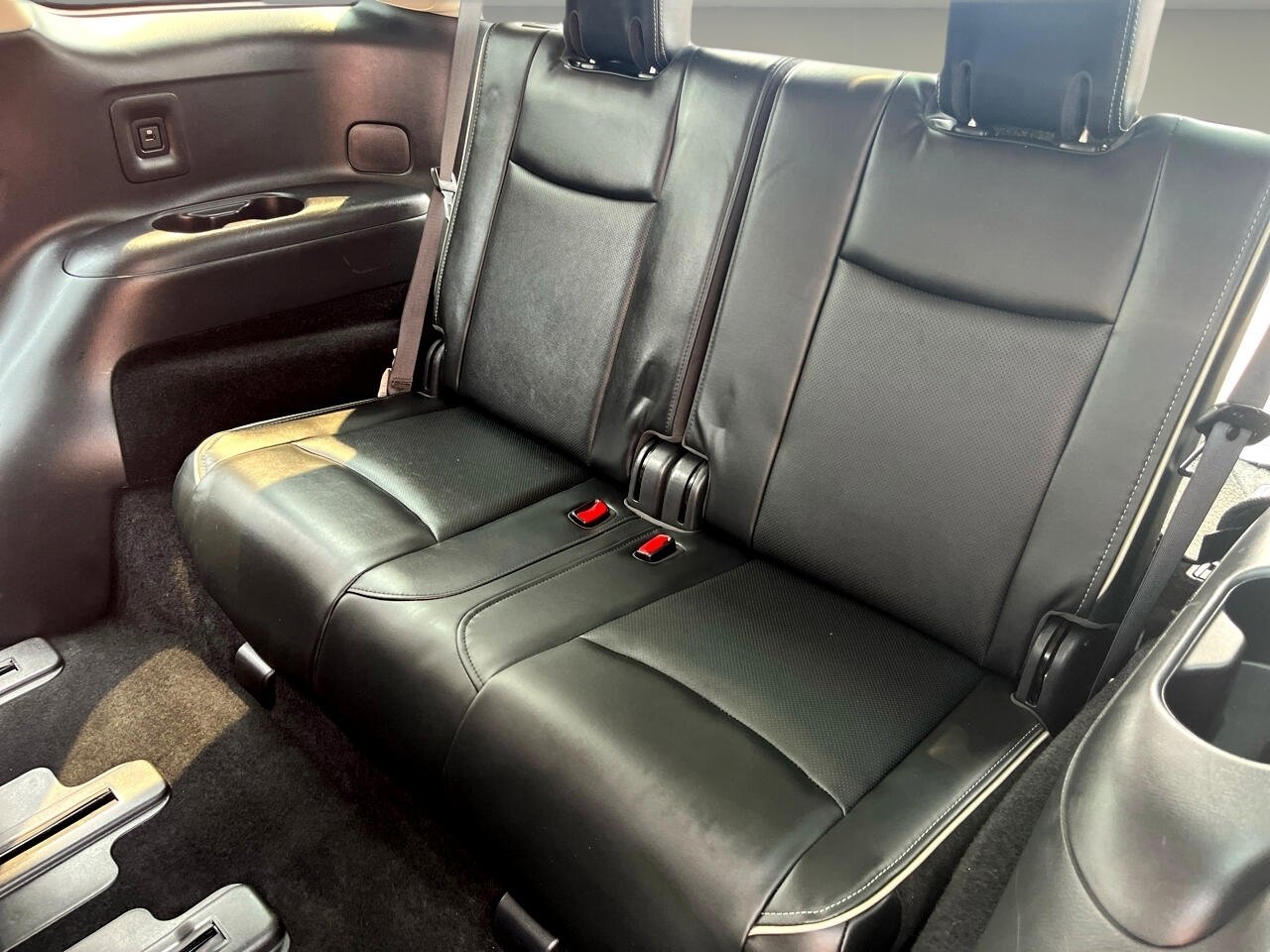 Used 2019 INFINITI QX60 Luxe w/ Essential Package image 17