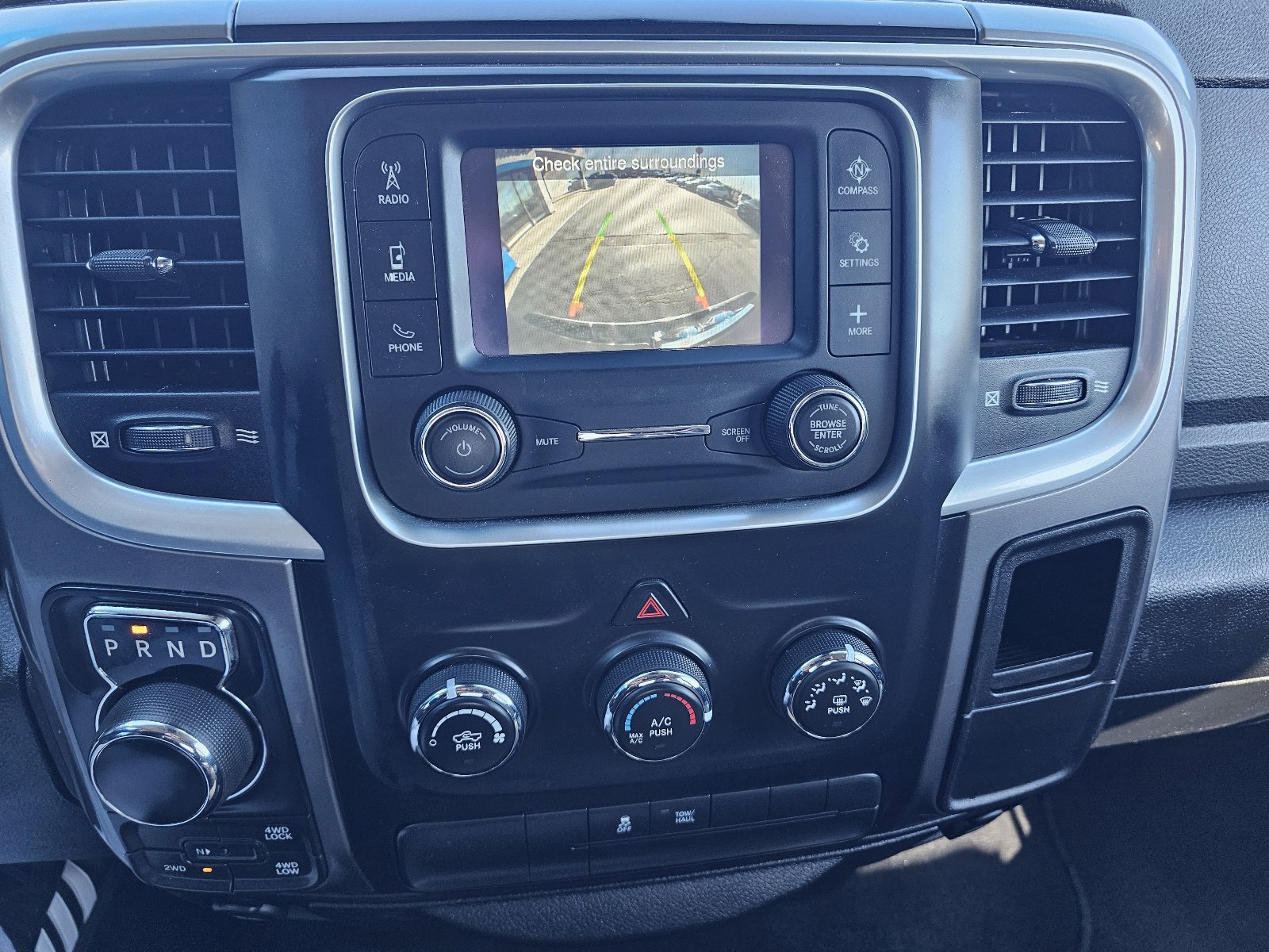 Used 2021 RAM 1500 Classic SLT image 15